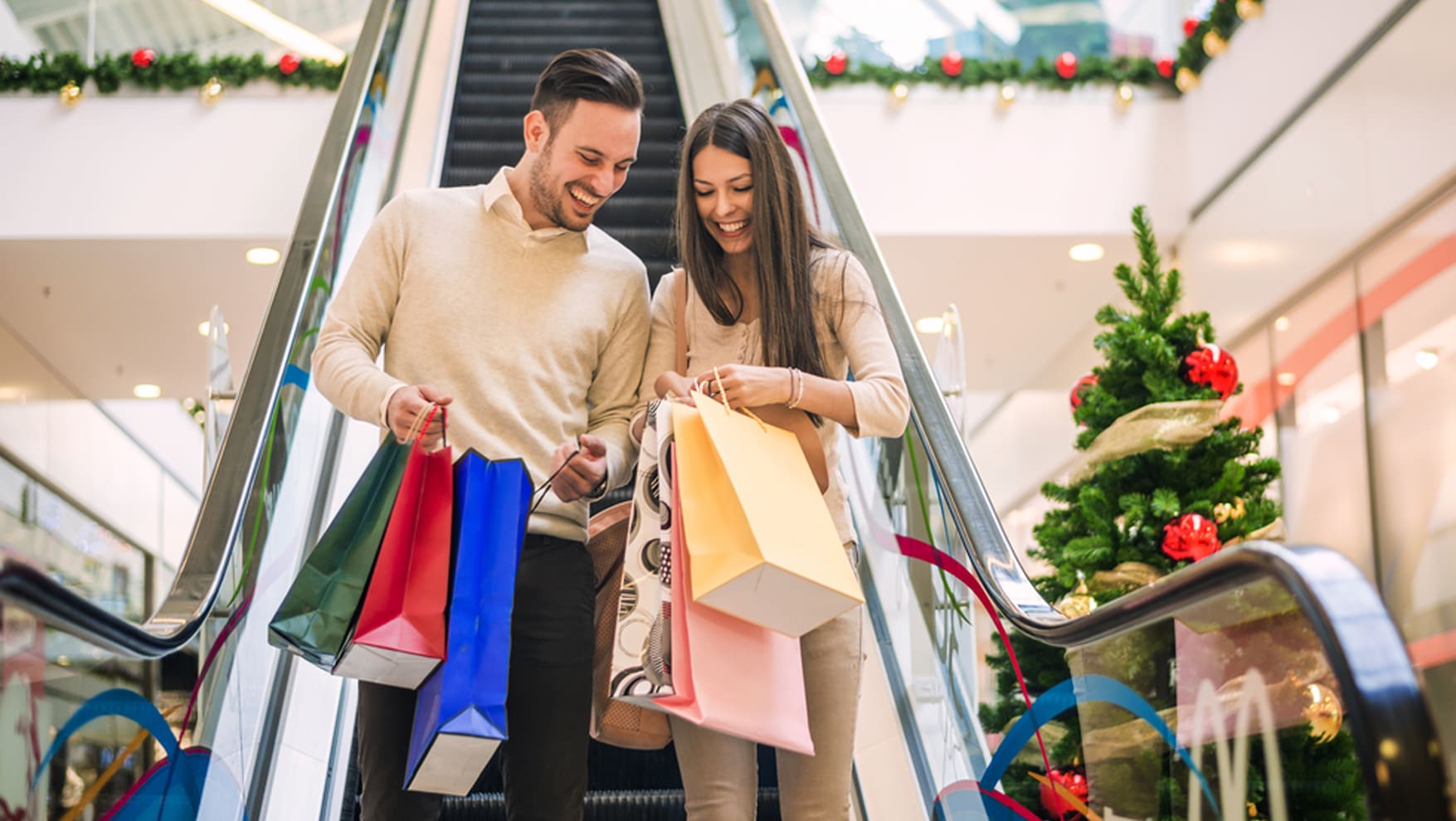 Consejos para que tus finanzas no se vean afectadas durante las compras de pánico decembrinas