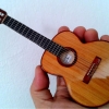 ¿Sabías que en Paracho Michoacán se fabrican guitarras miniatura?