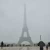 Vuelos cancelados y la Torre Eiffel cubierta de nieve: así ha afectado a París el temporal que azota Francia